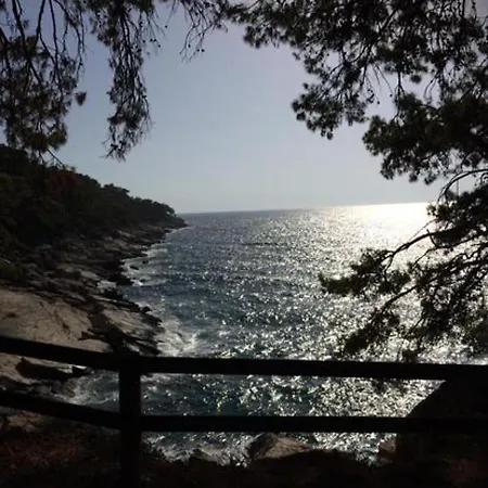 Traditional Secluded 3-Bed Cottage In Kayakoy * Kinali (Aegean)