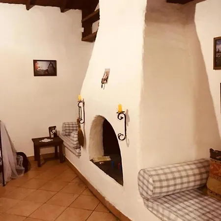 Traditional Secluded 3-Bed Cottage In Kayakoy Case de vacanță *